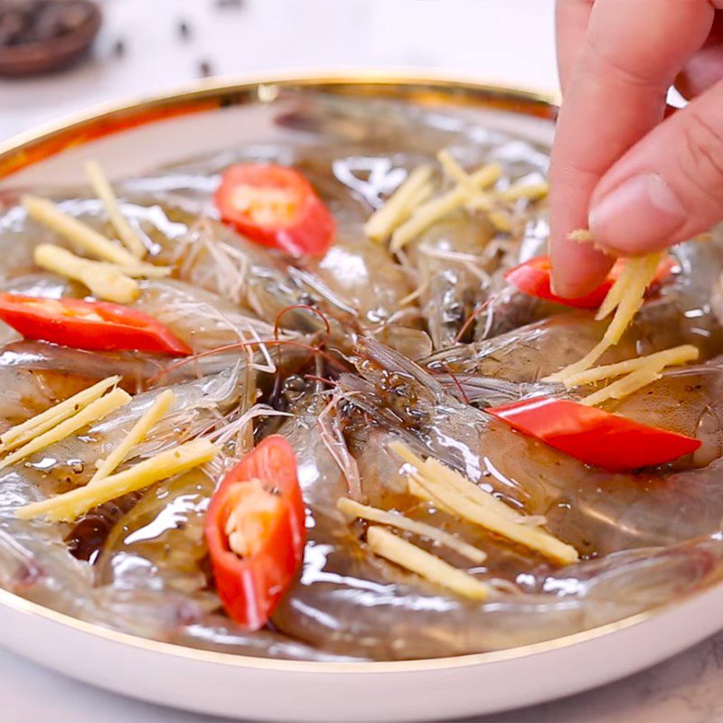 Step 3 Steamed Shrimp Shrimp steamed with oyster sauce