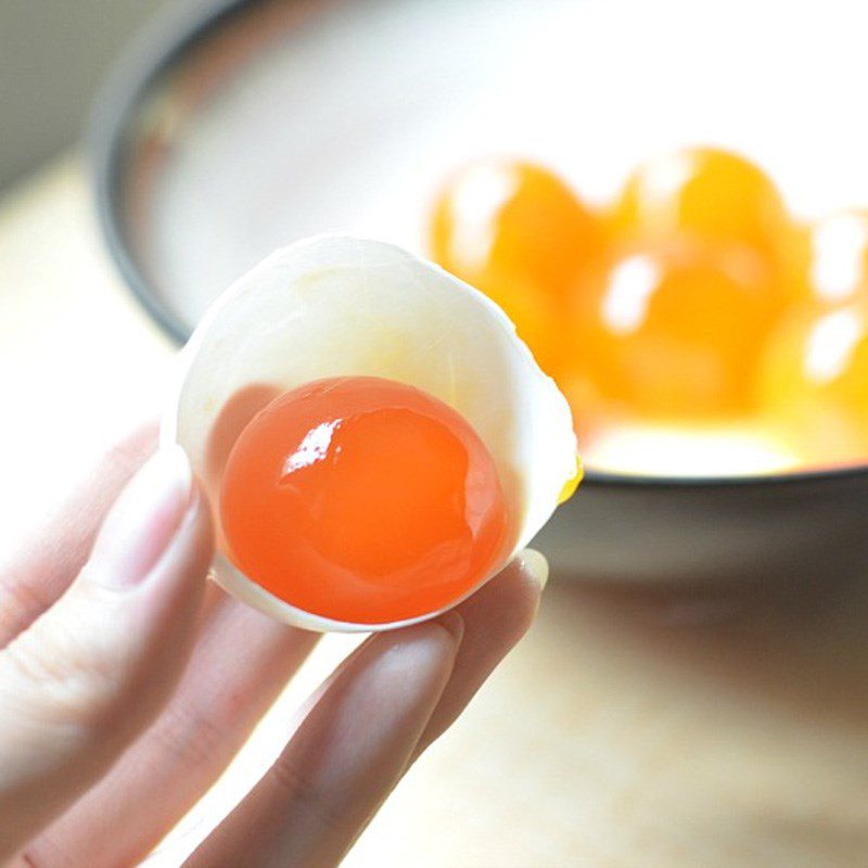 Step 1 Steaming Salted Eggs Fried Taro with Salted Egg Filling