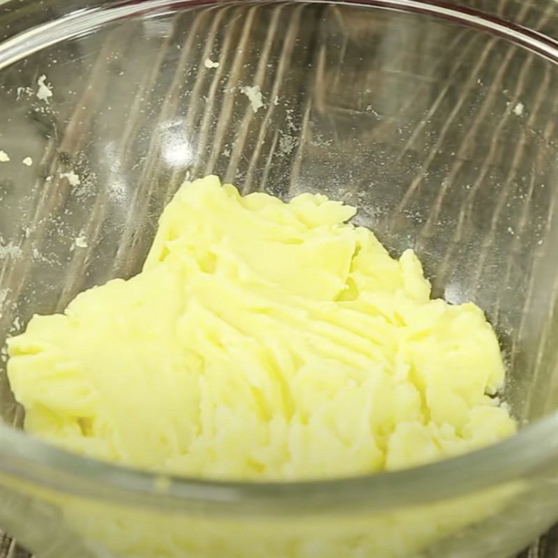 Step 1 Steam and mash potatoes Potato ball soup with meat filling