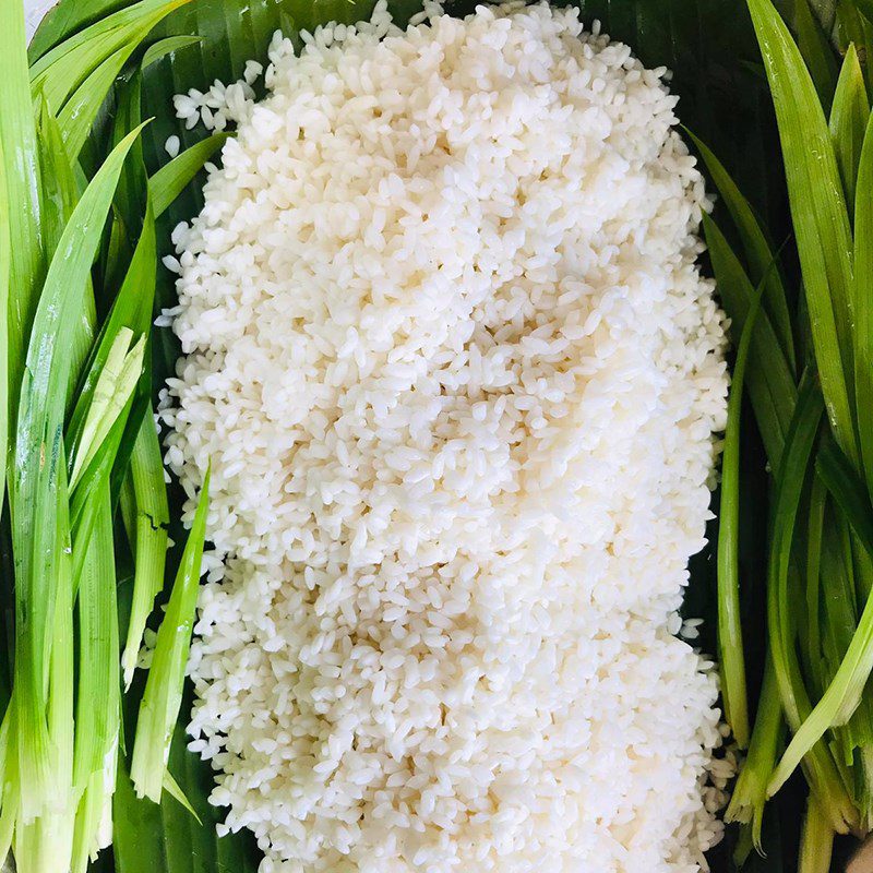 Step 2 Steaming Sticky rice