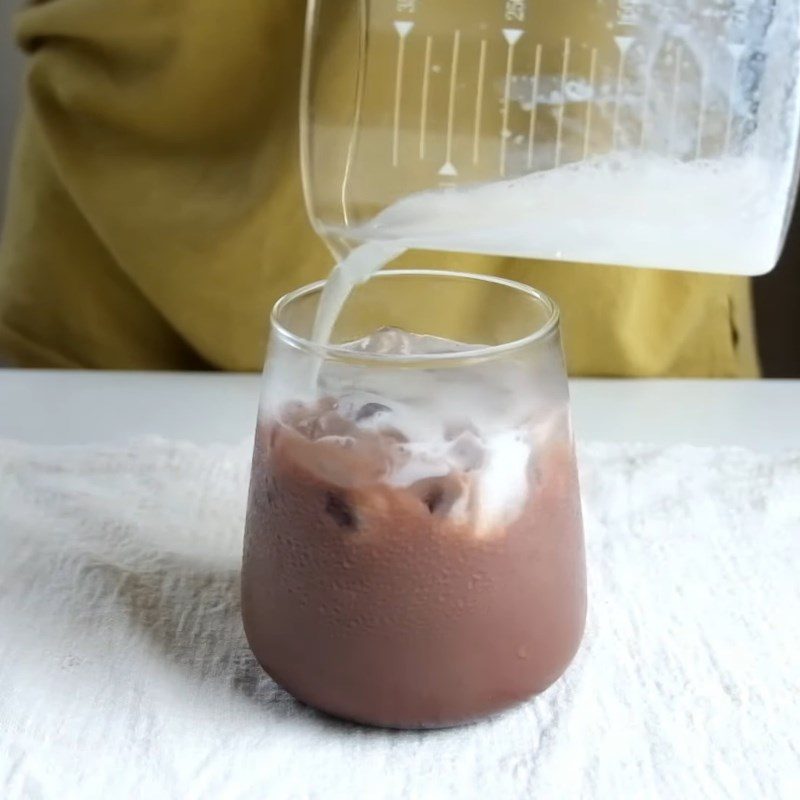 Step 3 Completion Iced cocoa milk