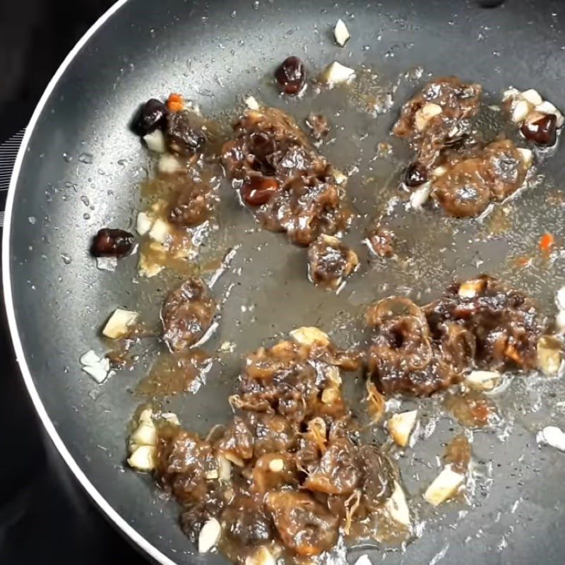 Step 3 Completion Sweet and Sour Pig Ears Stir-fry