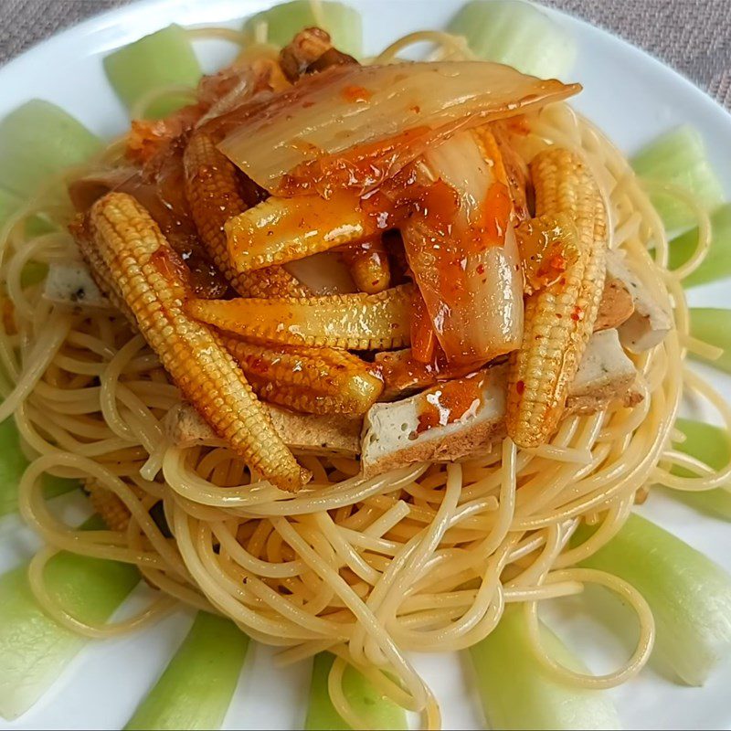 Step 3 Completion Vegetarian noodles with kimchi