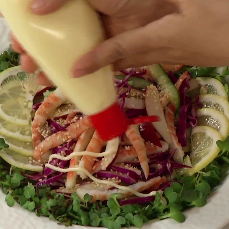 Step 5 Complete Salad with apple and shrimp