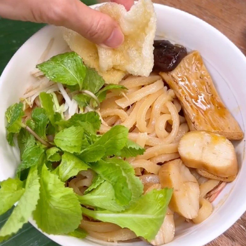 Step 5 Completion Cao lau (Recipe shared by Tiktok Vegetarian Kitchen XANH)