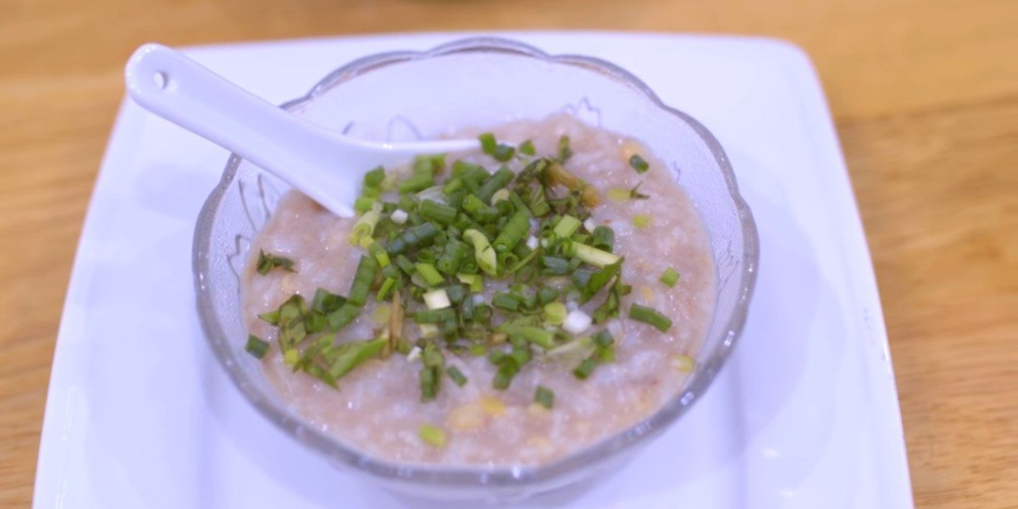 how to cook pork brain congee with green beans nutritious and good for children 13566