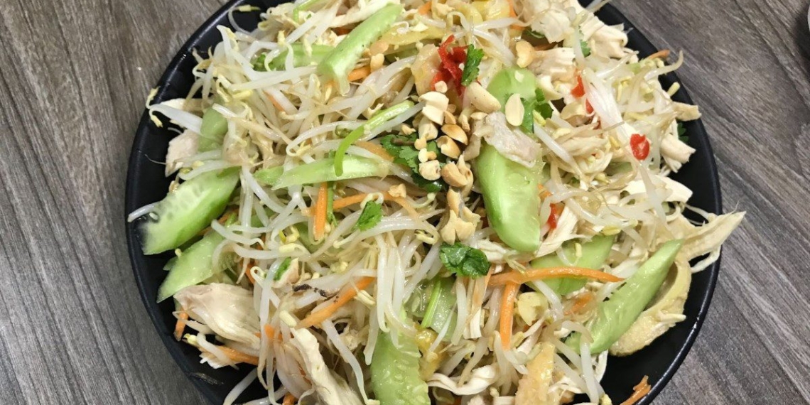 how to make chicken salad with crispy fried onions delicious and easy to eat 14953 2