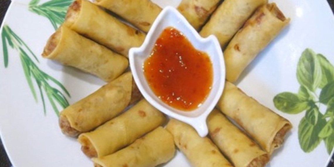 how to make crispy shrimp and potato spring rolls easy to make 08085