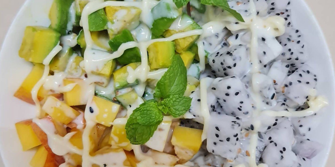 how to make delicious and tasty dragon fruit salad for the whole family 17973