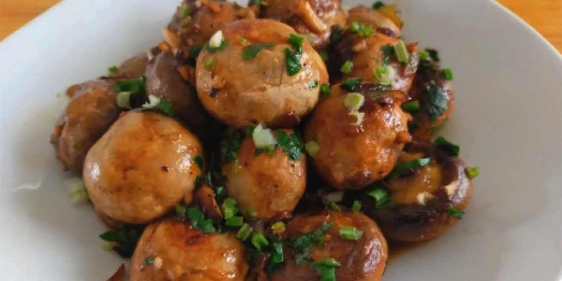 how to make delicious garlic mushrooms simple and easy 08829