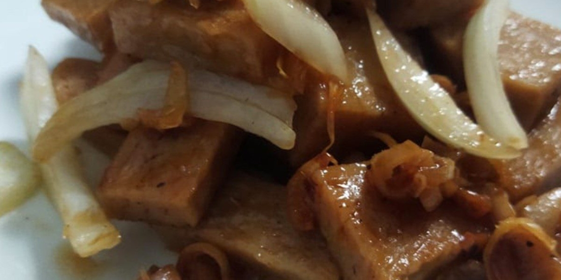 how to make delicious sour fish cake fried with lemon grass 13564