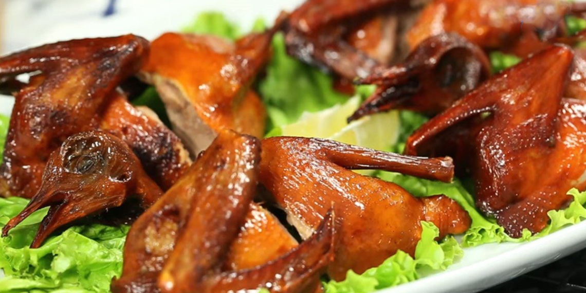 how to make grilled quail with fragrant dried leaves delicious and tasty 02393