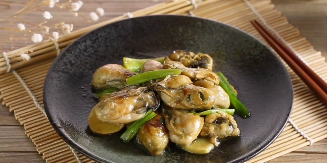 how to make sauteed squid with fragrant green onion delicious and tempting 06997