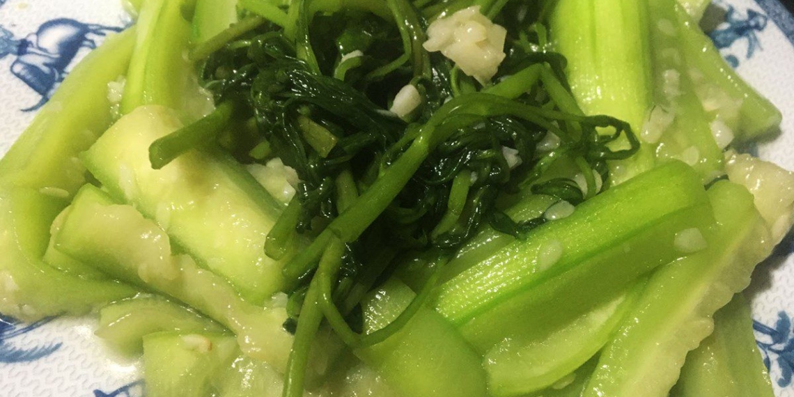 how to make sauteed water spinach with melon delicious spicy suitable for everyone 11985