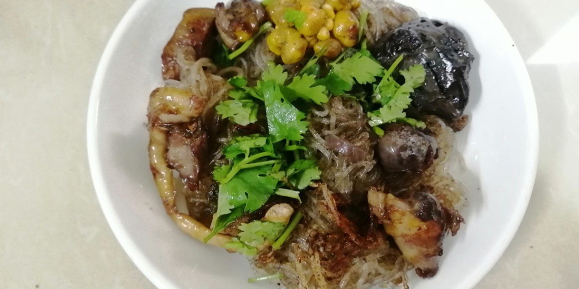 how to make simple delicious chicken egg noodle dish 04572
