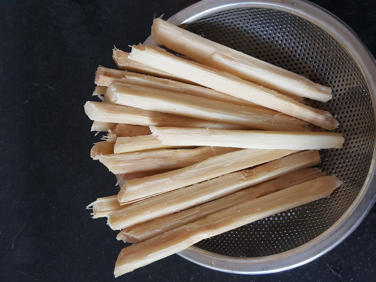 Step 1 Prepare the ingredients: Grilled vegetarian chao