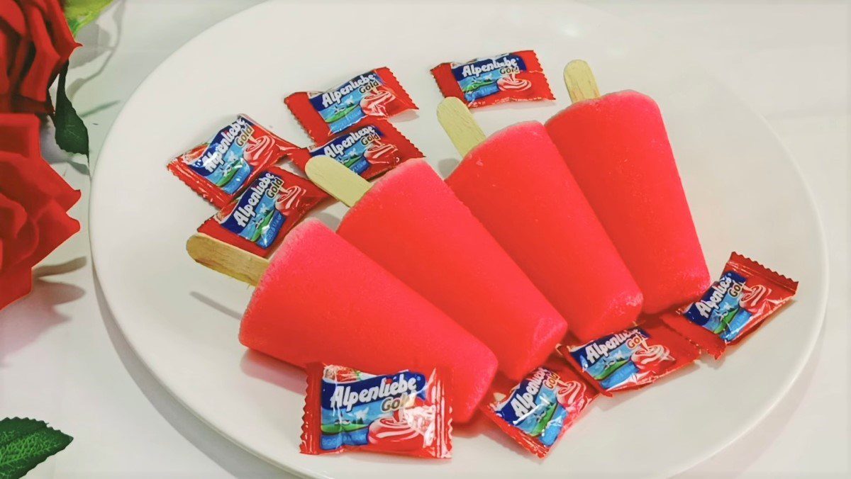 Strawberry popsicle from strawberry candy