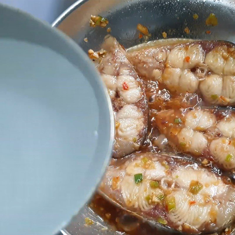 Step 4 Cooking Braised Basa Fish with Pineapple