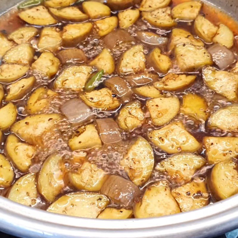 Step 3 Stewing eggplant Eggplant stew