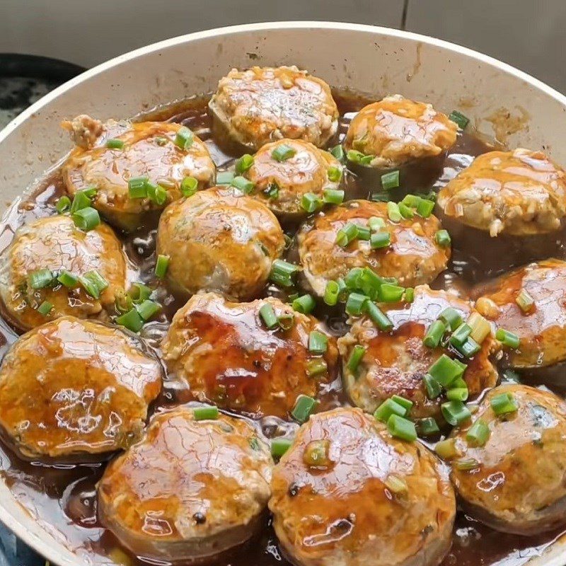 Step 5 Braised Eggplant Stuffed with Meat