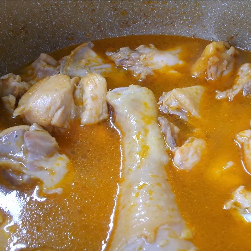 Step 5 Braised chicken Chicken with chestnuts