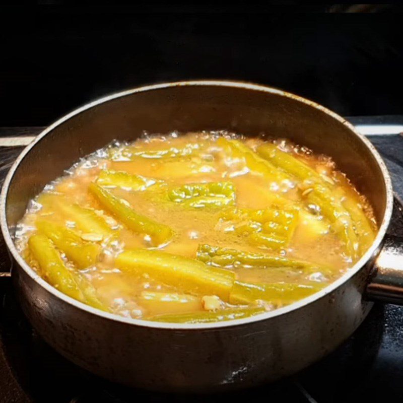 Step 4 Bitter Melon Stew Bitter melon stewed with fermented soy sauce