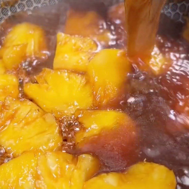 Step 4 Braised Shiitake with Pineapple Pineapple Braised Shiitake (Recipe shared by Tiktok Vegetarian Kitchen XANH)