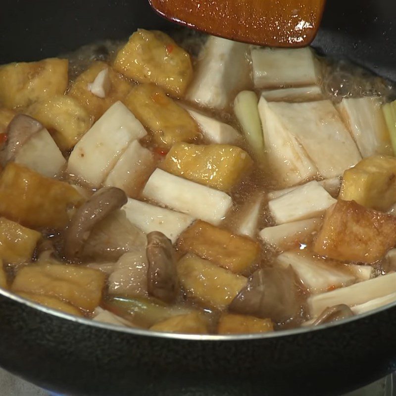 Step 3 Mushroom and Tofu Stew Chicken thigh mushroom in tamarind sauce