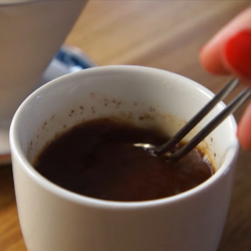 Step 2 Stir coffee and chocolate Chocolate coffee