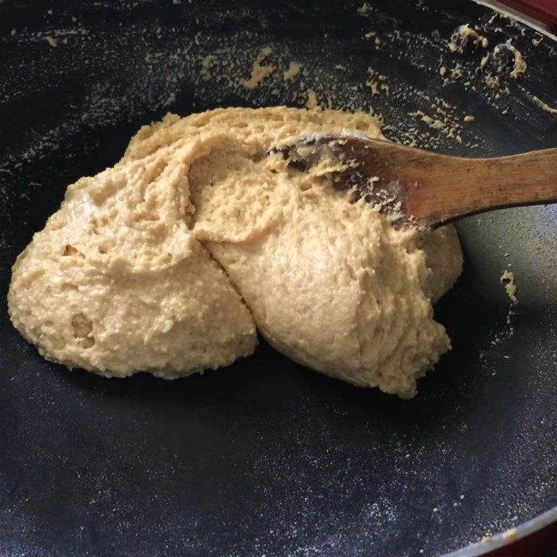 Step 1 Stir the milk powder until cooked Cake from milk powder