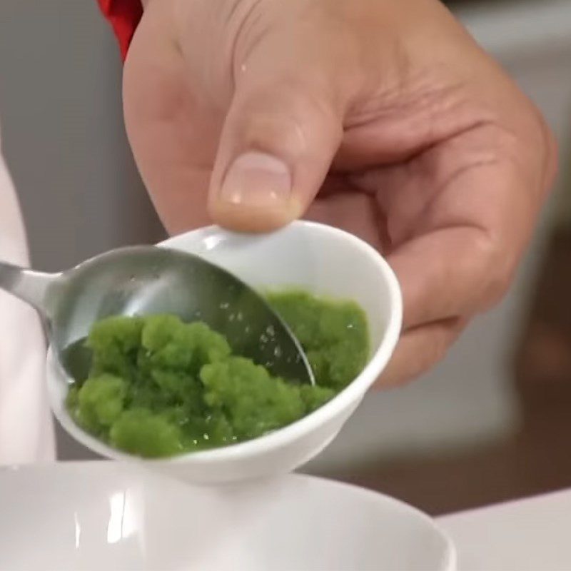 Step 2 Make the sauce for the bell pepper and celery salad