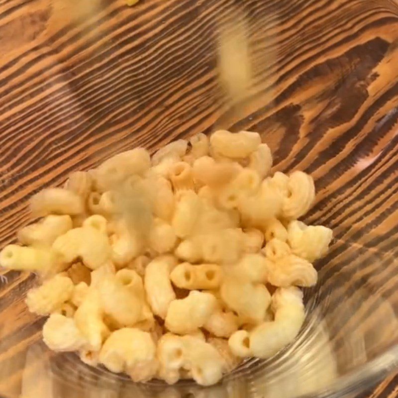 Step 2 Shake noodles with cheese Noodles shake cheese (Recipe shared from TikTok Cook with TasteVN)