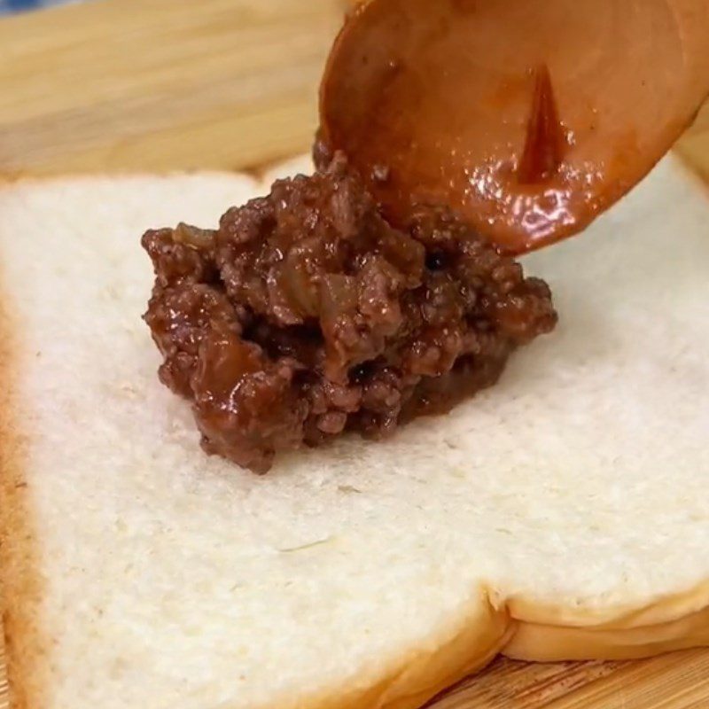 Step 2 Make the bread Fried beef sandwich (Recipe shared from Tiktok into the kitchen with TasteVN)