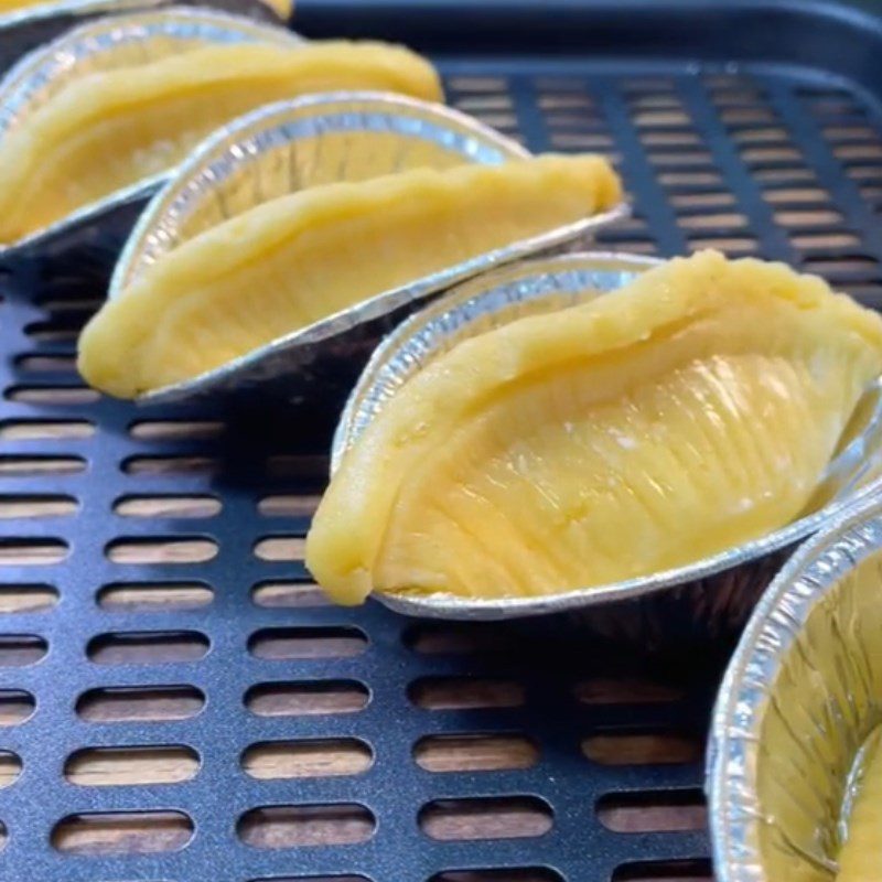 Step 2 Baking Banana Cheese Tart (Recipe shared from Tiktok Cooking with TasteVN)