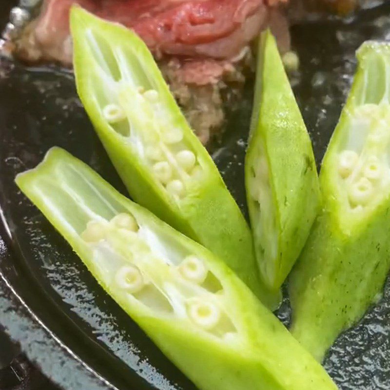 Step 3 Making Beef with Oyster Sauce Beef with Oyster Sauce (Recipe shared from TikTok Let's Cook with TasteVN)