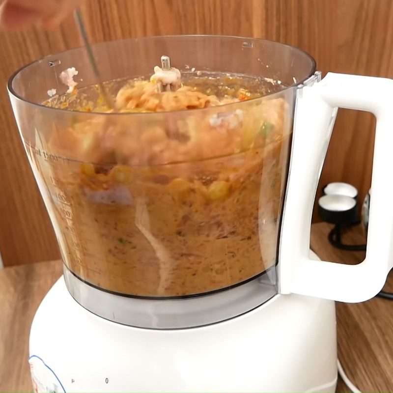 Step 4 Make the cake Bún riêu cua with canned crab