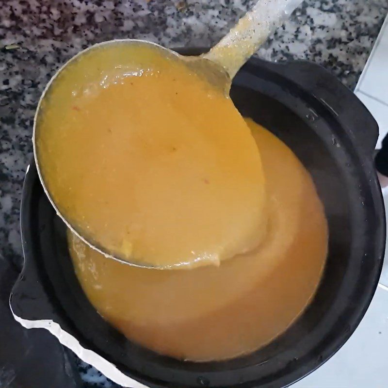Step 6 Making Chéo Fish Salad