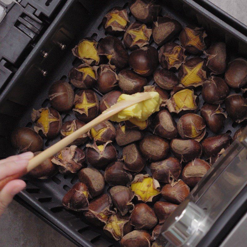 Step 2 Roasted chestnuts with butter Roasted chestnuts with butter using an air fryer