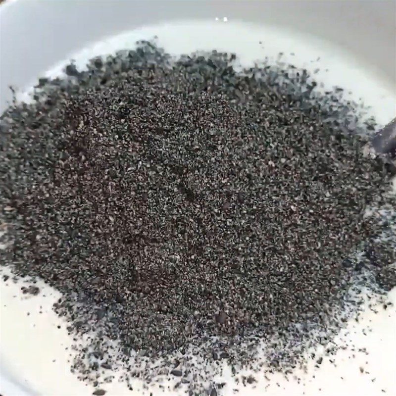 Step 2 Make the ice cream mixture Black sesame ice cream