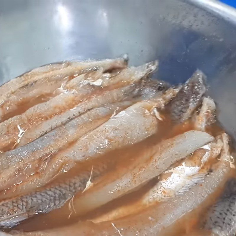 Step 3 Drying the fish Dried fish