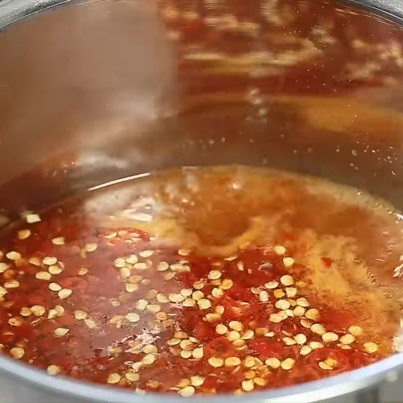 Step 2 Making chili sauce with star fruit