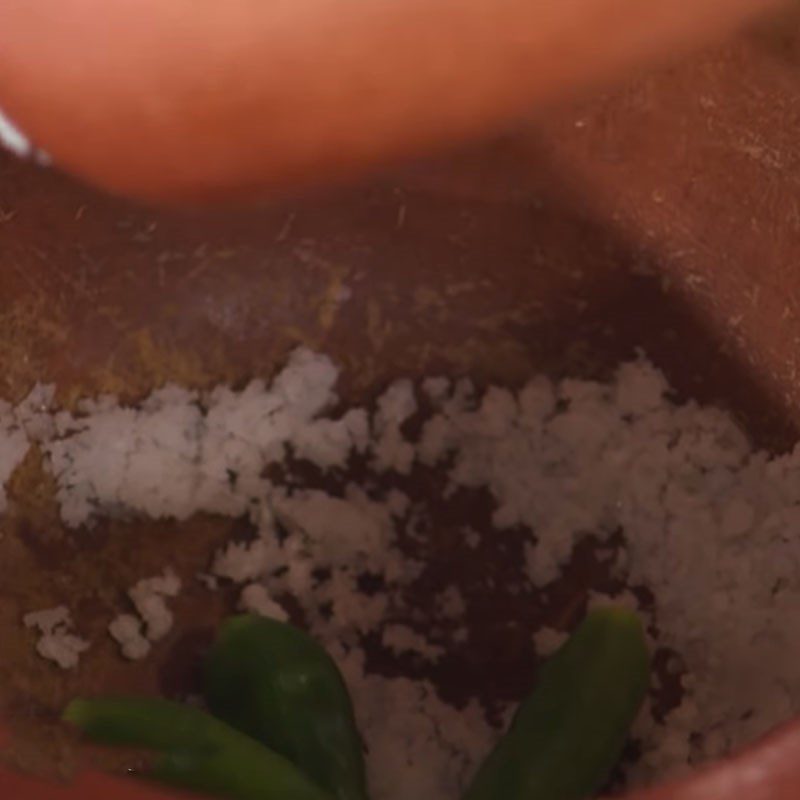 Step 4 Making lime leaf salt Steamed chicken with galangal and lemongrass