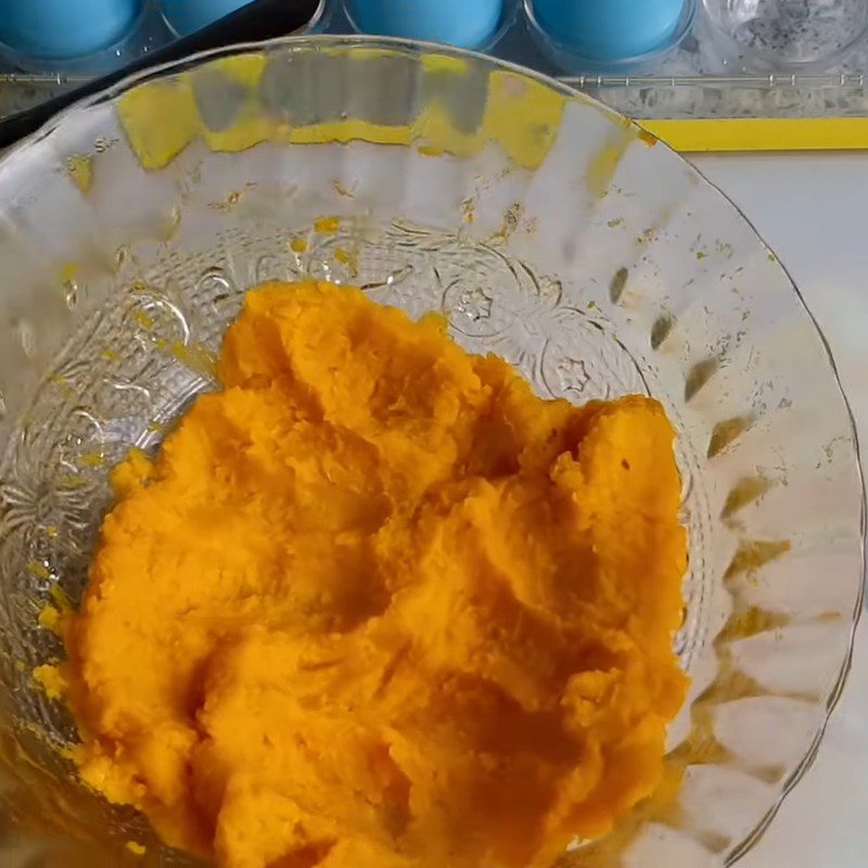 Step 1 Prepare mung bean filling for boiled duck eggs, boiled chicken eggs vegetarian
