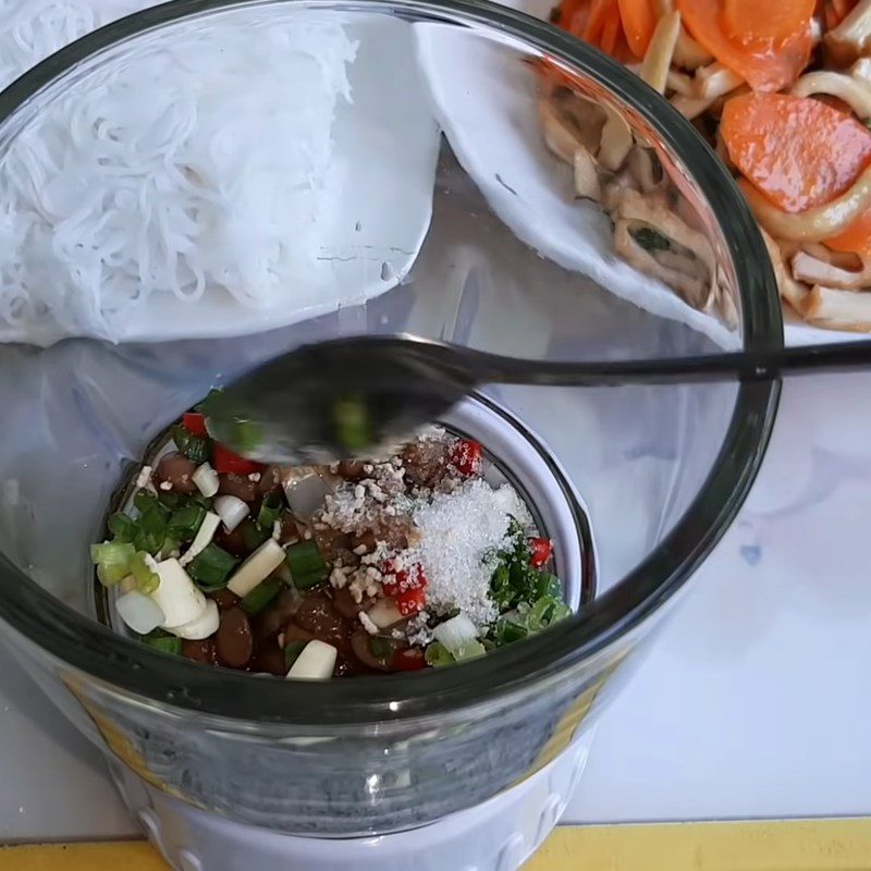 Step 3 Make the dipping sauce for vegetarian spring rolls