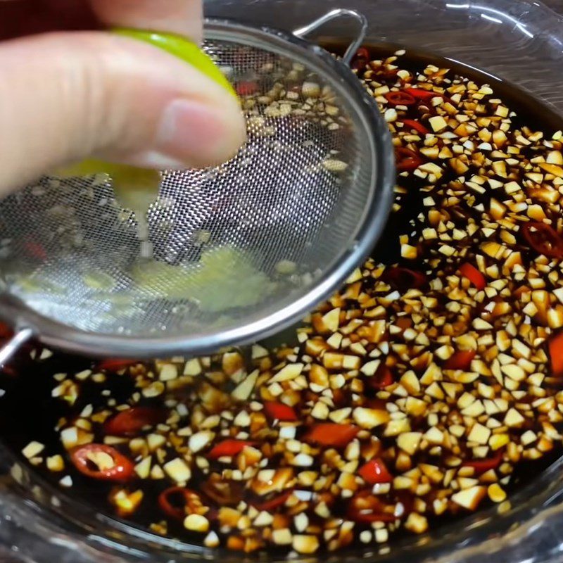 Step 3 Making the dipping sauce for hotpot