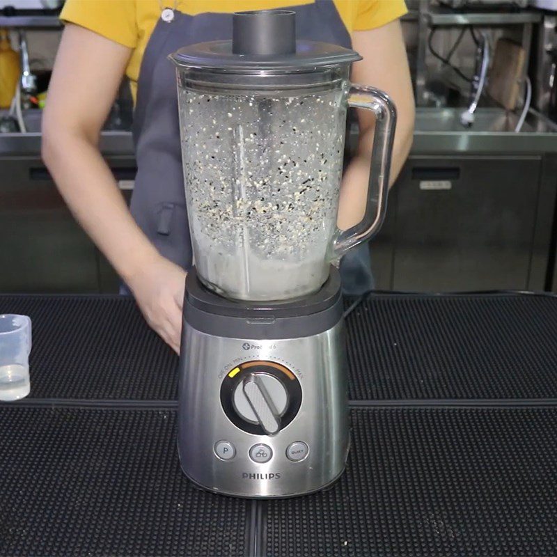 Step 2 Make sesame milk Black sesame latte with milk cream