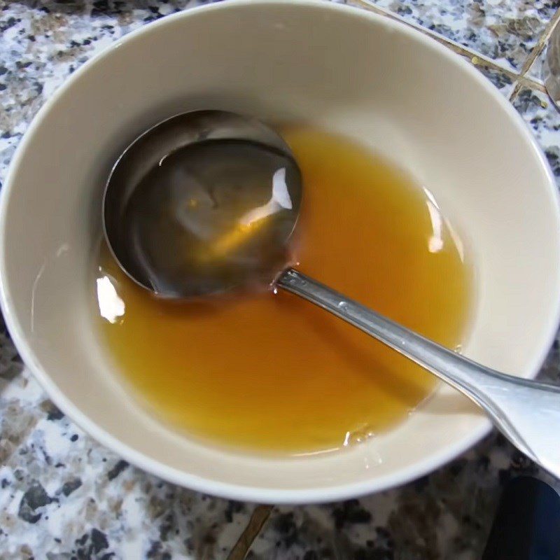 Step 5 Make dipping sauce Steamed bread with coconut milk