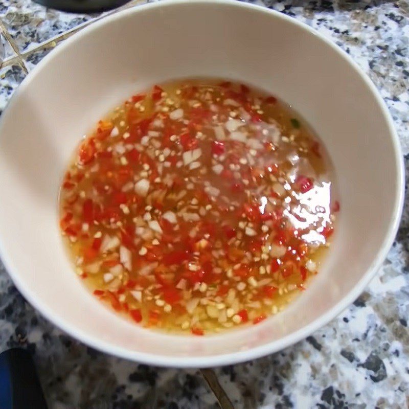 Step 5 Make dipping sauce Steamed bread with coconut milk