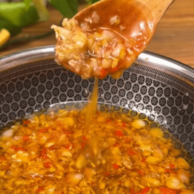 Step 2 Make garlic steamed shrimp sauce (Recipe shared from Tiktok Cooking with TasteVN)