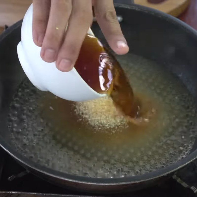 Step 3 Make salad dressing Beef salad with snow mushrooms